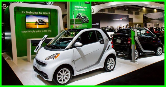 Mercedes Smart for two Green Car